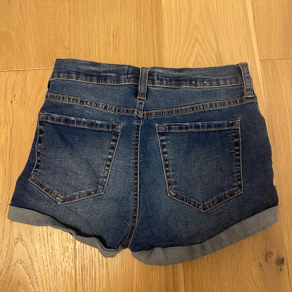 Blue Jean shorts - Picture 2 of 2